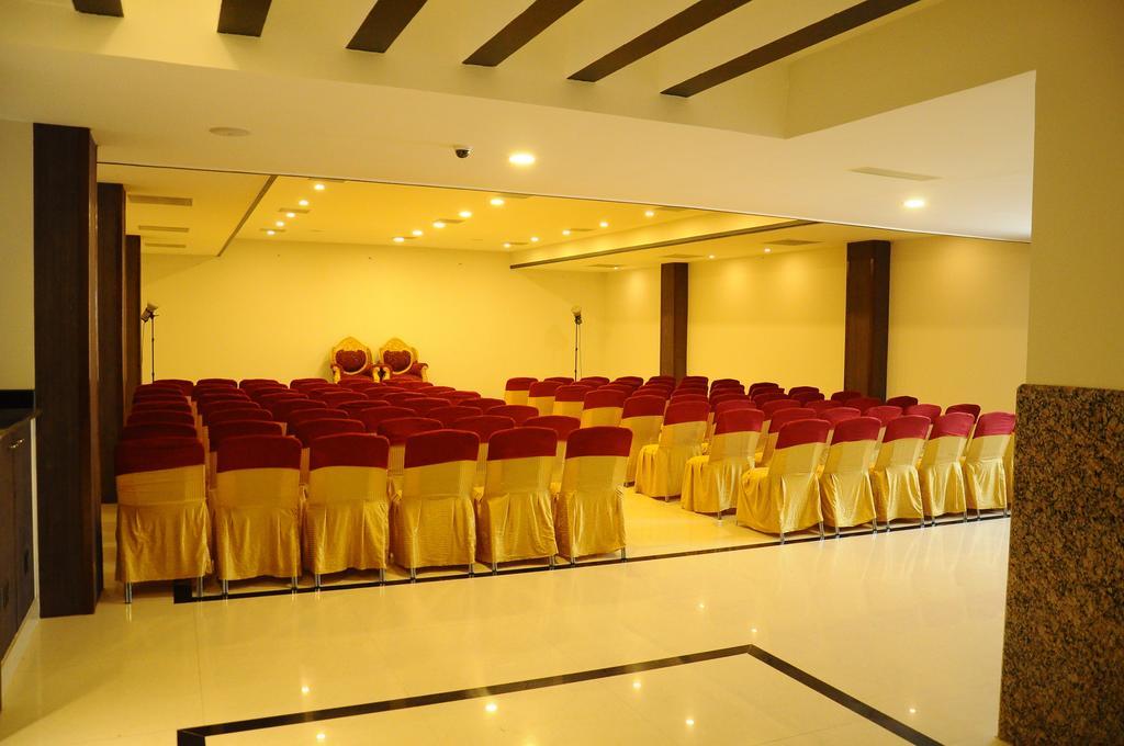 Hotel Srm Grands Chennai Exterior photo